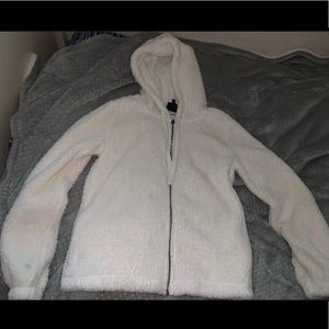 Faux fur zip up crème color jacket